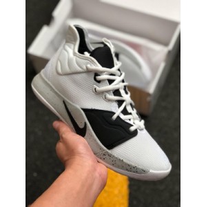 Nike Pg3 EP Paul George III original box original standard zoom forefoot air cushion forefoot wrapped side wings are made of frosted leather, supplemented by silver midsole and black basket outsole. It's full of aerospace elements. It's definitely worth starting. It's the first real basketball shoe in the pepper competition