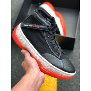 Alexander Wang 2019 thick soled Lace Up Canvas high top shoes elegant versatile sneakers different materials present a perfect sense of hierarchy, bold assertion ~ it's a pair of God sneakers that can change the tide. Everyone can wear it in fashion ? The English name of daddy's shoes is clunky sneake