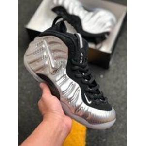The new version is the original nike air foamposite one foam series in Dongguan, silver narrow foam pure Dongguan, the latest original version, the only full size version size: 38.5 39 40.5 41 42 42.5 43 44.5