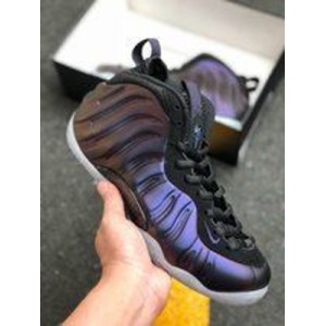 Nike air foamposite one eggplant spray foam company channel same mold shoe foaming 360 degree non dead angle double-layer zoom unit is implanted into the midsole for perfect glue injection. All original materials are equipped with original carbon fiber board to distinguish the market version. Article No. 3149