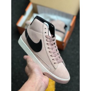 The Nike w Blazer Mid Vintage suede high profile Trail Blazers' retro apricot, recognizable Nike Blazer Mid colors will be back this year. Shoe is simple and classic. Item number: 91786