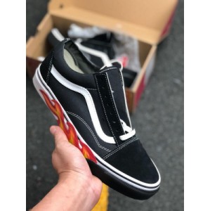 Vans / Vance black-and-white low top vn-0d3hy28 35-45old skool classics classic flame. It is the first pair of vans shoes with iconic side stripes. It is also a pair of shoes with leather materials. The cushioning sponge mouth is very elastic
