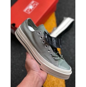 The latest official version is correct. The new converse 1970s shoe last with soft blue background is shaped from the original technology and the highest version on the market ?? Vulcanized double tail strips enhance the feel of the foot