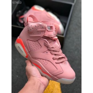 The air jordan 6 x aleali may dirty pink color matching upper has a strong sense of suede, reverse mouth material pattern, tongue trim color, tongue material pattern and interlayer exposed black insole material upper, car line, Gauss line, shoe surface trim hole 3M reflection. These practices and materials are the same as those of the official