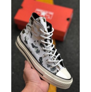 Converse 70s SNL camouflage note Zhang Yixing Ouyang Nana's new brand theme 165913c new series adopts military camouflage theme, takes black green camouflage and white gray camouflage as the tone, and uses the current popular splicing design to create unique military tooling