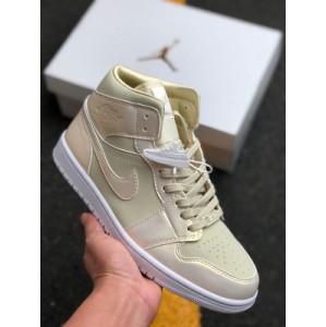 Upgrade the original last correctly, develop the glue injection hole in the paper plate midsole, and build a real sole air cushion ? The official new color Nike WMNs air jordan 1 Mid quote lemon yellow quote aj1 Jordan generation classic retro culture casual basketball shoe