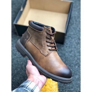 Ugg men's winter boots ?? ?? Imported cowhide surface, high-grade texture, low barrel design, clean 17mm wool lining, comfortable fit, anti-skid rubber outsole, more quality ?? Color: Brown ?? Yards: 39-44