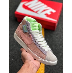 The girl's exclusive shoe from the Nike Blazer Mid the Blazer Mid rebel recently added two colors to continue the deconstruction and reorganization of the design. It uses a variety of colors for color contrast interpretation, one is a fresh and sweet pink purple, and the other is a thick color