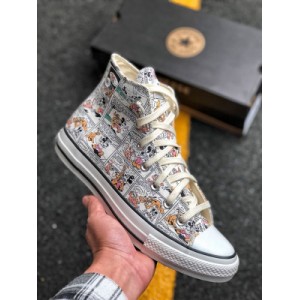 Converse All Star Mickey Mouse Tokyo Osaka limited high top casual canvas shoes narrow toe cap and slender shoe shape highlight simple and classic appearance thick heel strip bright shoe surround strip and built-in soft insole at toe cap firmly fit the foot official style 162976c