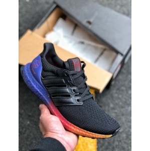 Adidas ultra boost 2.0 Adidas 2nd generation knitted stripe Shanghai Limited shoes adopt elastic knitted upper to adapt to the foot shape change during running, and boost technology to help you walk comfortably. Item No.: fw3725 size: 36 3