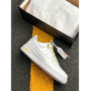 The design of Air Force 1 lux is inspired by the conspicuous design details of construction site work clothes. The unique shoelace and tongue pull design create an easy on and off experience. Compared with traditional shoelaces, it can effectively eliminate the trouble of clumsy shoelaces in winter. The practical lace up style is combined with air