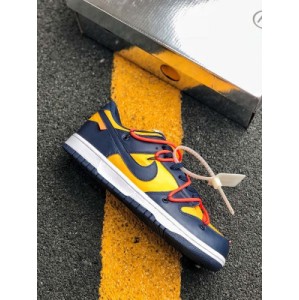 Exclusive off white x Futura x NK SB Dunk ow co branded the only correct original version in the market. The whole body is made of original leather shoelaces and woven marks. All customers provide the original ow co branded series. The most important font is absolute original data, and each size is exquisite