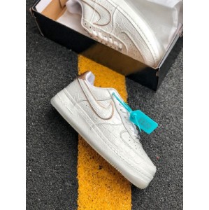 Nike Air Force 1 SP LW I / O yotd NRG AF1 25th anniversary of the birth of the air force limited edition cool and bright colors with cool and powerful imported patent leather material, transparent midsole and exposed max air cushion combined with crocodile pattern