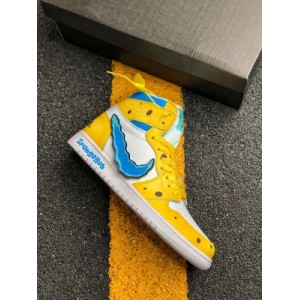 Explosive shipment ? The two-dimensional painting style of Nike Air Jordan 1 aj1 SpongeBob conceptual design outlines that the biggest highlight of the shoe is to make the original removable Swoosh configuration on the side of the shoe into the finishing touch of the whole, both in creativity and appearance
