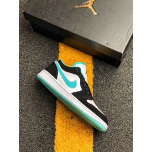 The company level air jordan 1 Low Black Mint Company bought back the original shoes, re printed the mold, refused to buy the public sole, and the company synchronized the raw materials with details to restore 95% of the highest version in the whole network. It is true to the original. Article number: cq9828-131 yards: 36.5