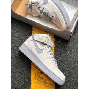 Company level nike air Force1 mid x27 07 air force 3M reflective light blue gray sky star color all suede to create the perfect shoe shape original box original standard pull top perfect comparison ZP built-in full-length air unit item No.: 315123-002 size: 36