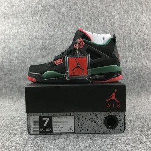 The air jordan 4 black, red and green men's shoes are popular and perfect