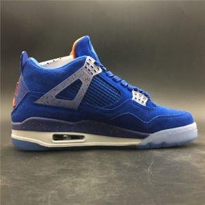The new color is the exclusive launch of Jordan's 4th generation air jordan 4 royal blue color matching. The correct version of the top original true logo takes the representative color of each university as the main tone, and their iconic elements are added to the details. Aj4-103211 No. 7-13 is shipped