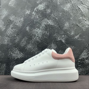 Chip version original genuine order interpretation the highest version Alexander McQueen McQueen McQueen fabric is made of imported silk matte original cow leather, the latest material is water dyed sheepskin inner cow leather foot pad, original outsole size: 34-40