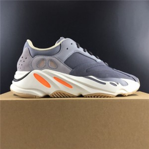 Tiger puff edition special edition Adidas yeezy boost 700 V2 gray and white orange tiger puff edition BASF real explosion Article No. fv9922 No. 36-46.5 shipment D3