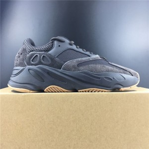 Tiger puff edition special edition Adidas yeezy boost 700 V2 carbon grey rubber tiger puff edition BASF real explosion Article No. fv5304 No. 36-46.5 shipment D3