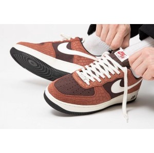 Nike Air Force 1 premium quote red bar quote (art. No.: cv5567-200)
