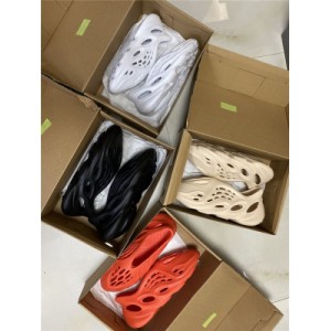 Qiao yeezy Kanye men's and women's Sandals New Roman beach shoes sports sandals 36-45 shipped