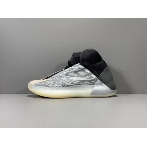 Dongguan version: coconut Basketball Shoes Black Grey casual version YZY qntm Article No.: q46473 size: 36-46