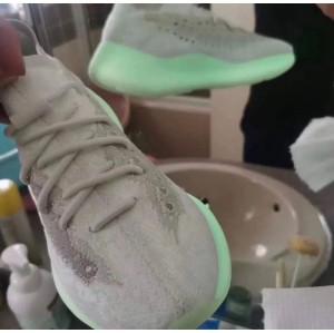 Yeezy boost 380 calcium glow Article No.: gz8868 sale time: October 2020
