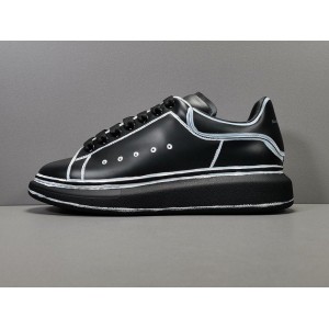 Guangzhou K factory: McQueen black leather oil edge Alexander McQueen size: 35-45 no half size Guangzhou top luxury production factory K factory produces raw materials, the highest version on the market. Welcome to compare the quality