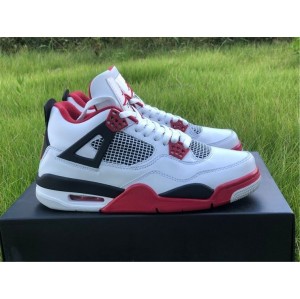 AJ4. First year reprint white red color code 308497 110 full size shipment 40-47.5